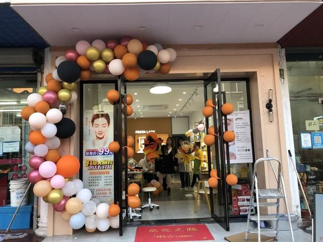飯店開張發(fā)朋友圈宣傳，飯店開業(yè)怎樣寫朋友圈廣告？