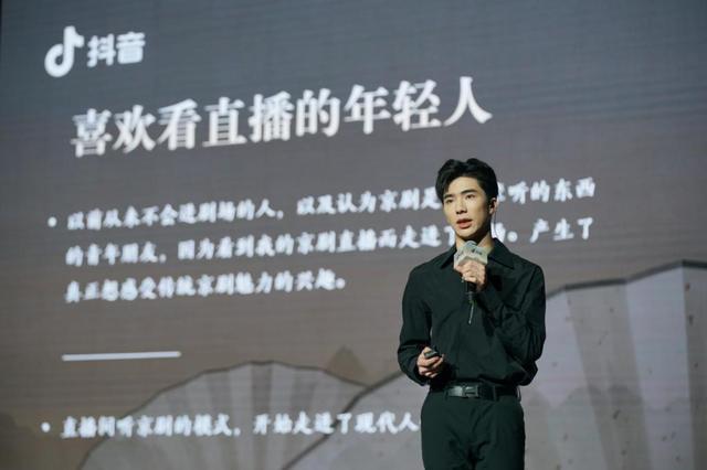 抖音粉絲燈牌多少錢(qián)一個(gè)（20級(jí)抖音粉絲燈牌多少錢(qián)）