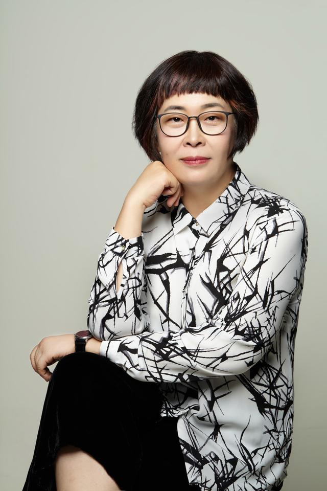 中央電視臺(tái)新聞直播間女主持人名單及照片，新聞直播間女主持人名單及照片2021