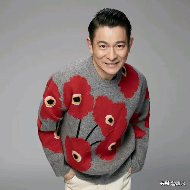 快手粉絲團(tuán)怎么退出（快手粉絲一萬(wàn)官方給多少錢）