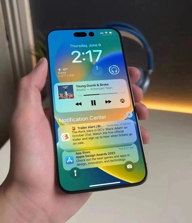 ios怎么導(dǎo)入動態(tài)壁紙（ios自定義動態(tài)壁紙怎么設(shè)置）