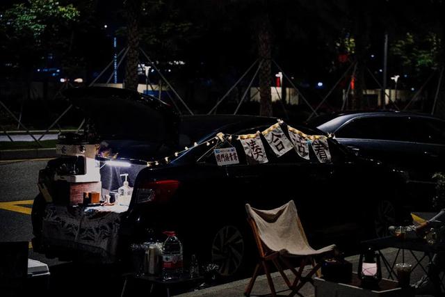 夜市擺攤賣什么賺錢(qián)成本又低（擺攤做什么賺錢(qián)成本又低）