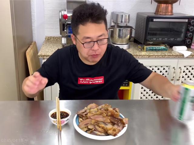 00萬的粉絲吃播一場能賺多少錢（吃播能賺多少錢）"