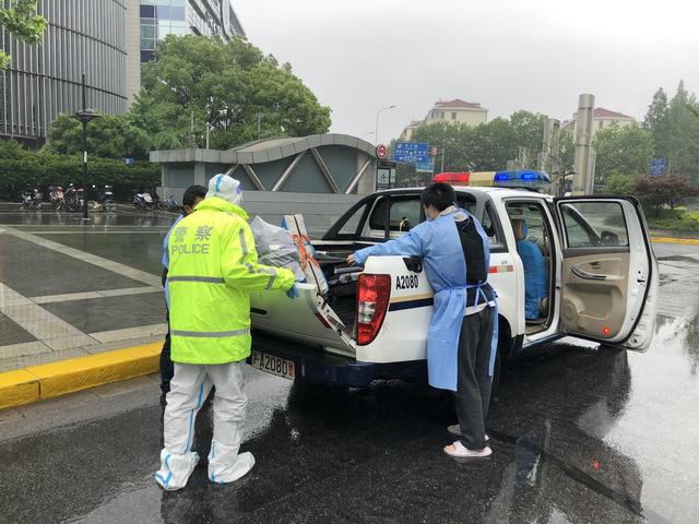 抖音如何屏蔽某些人（抖音怎么才能屏蔽某個人）
