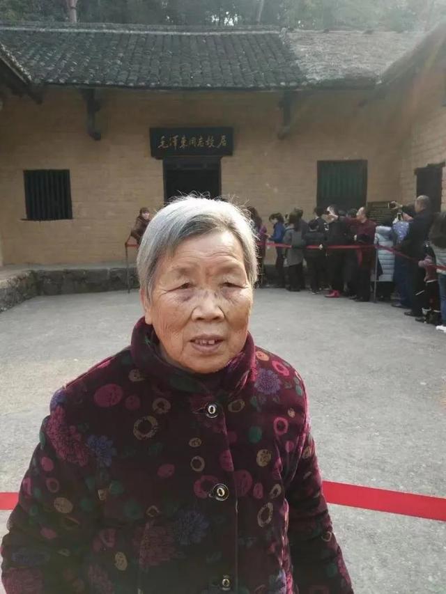 媽媽生日快樂祝福語發(fā)朋友圈簡短，媽媽生日快樂祝福語發(fā)朋友圈簡短句子？