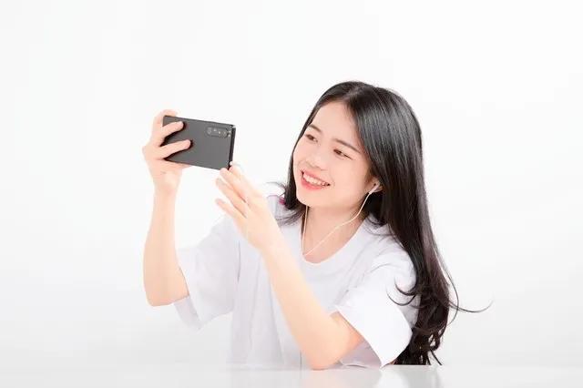 懂得人情世故的句子（不懂人情世故的經(jīng)典句子）