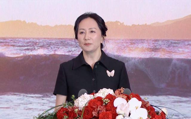 任正非的女兒為啥一個姓孟一個姓姚（任正非女兒一個姓姚一個姓孟）