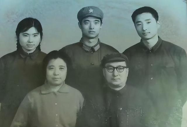 二子開(kāi)店演員表名單，2子開(kāi)店演員表？