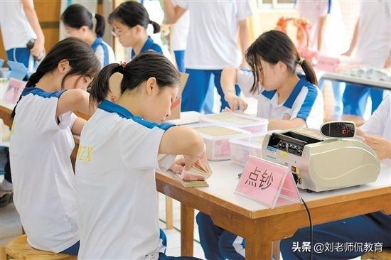 網(wǎng)絡(luò)與新媒體專業(yè)考研難度大嗎（網(wǎng)絡(luò)與新媒體專業(yè)學(xué)什么知乎）