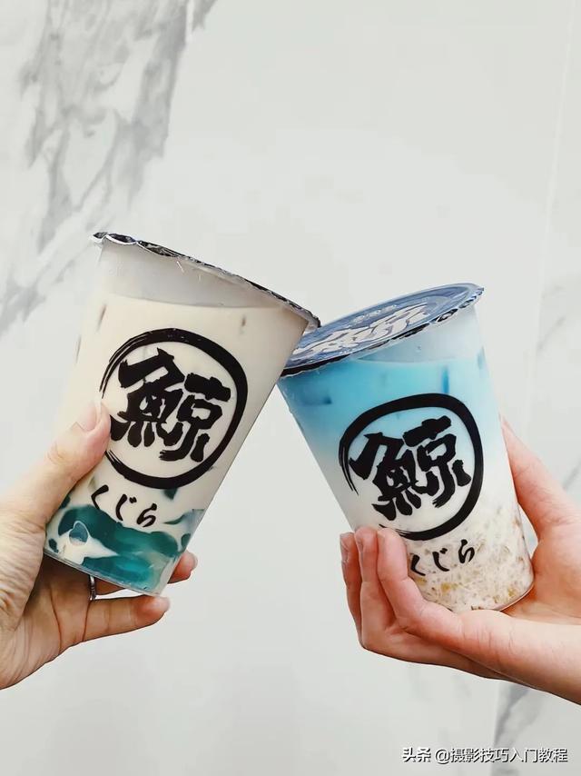 發(fā)朋友圈的手拿奶茶圖片蜜雪冰城，發(fā)朋友圈的手拿奶茶圖片高清？