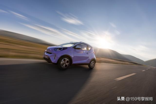 qq直播間怎么開直播2022（qq直播間怎么開直播講課）