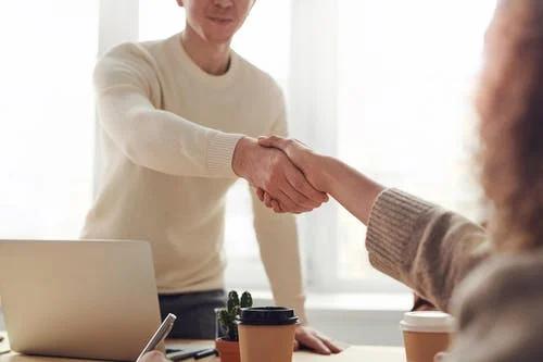 企業(yè)生命周期四個(gè)階段的特點(diǎn)成功因素（企業(yè)生命周期四個(gè)階段的特點(diǎn)現(xiàn)金流量表）