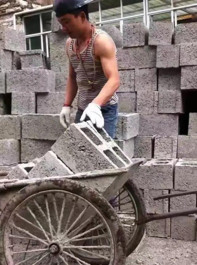 戶外主播探險有遇見鬼的嘛（直播戶外探險遇見鬼）