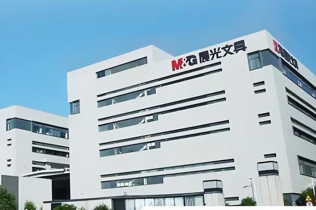 賣文具一年掙多少錢（文具店好賺嗎）