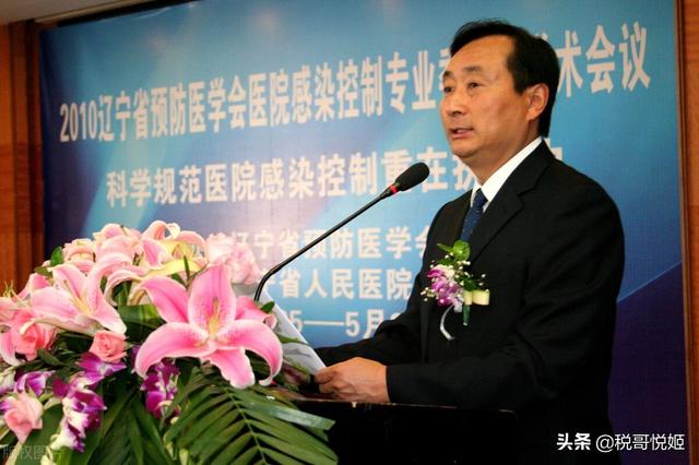 做醫(yī)藥銷售的真實(shí)收入是多少錢一個(gè)月，做醫(yī)藥銷售的真實(shí)收入是多少??？