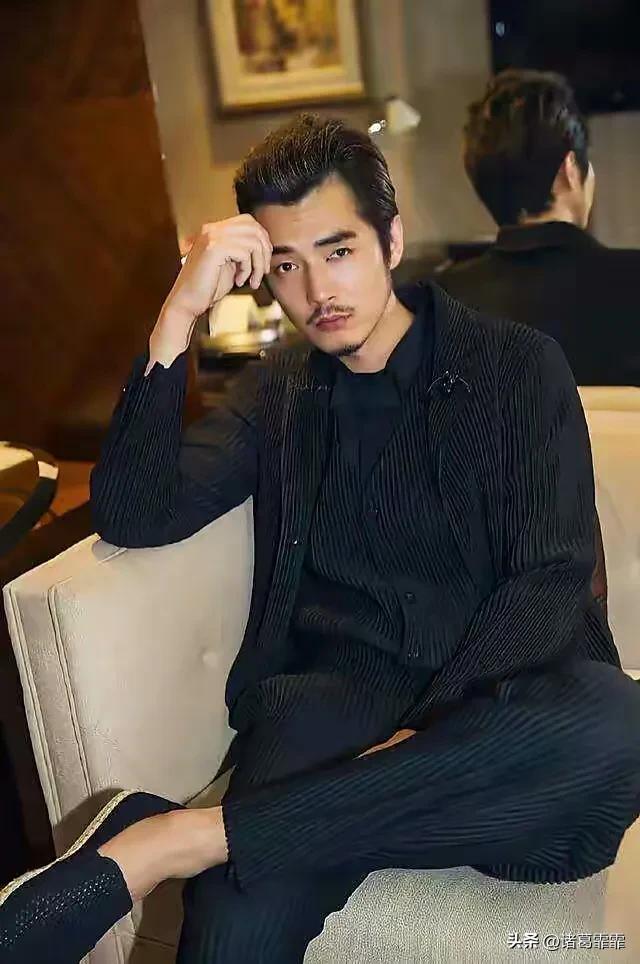 金世佳本名，金世佳粉絲名向日葵？