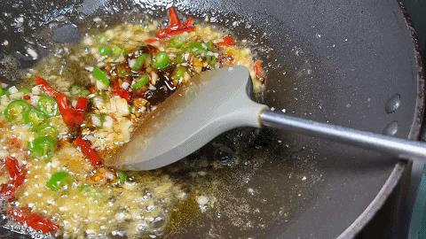 蒜蓉粉絲蒸蝦怎么做，蒜蓉粉絲蒸蝦怎么做好吃又簡單？