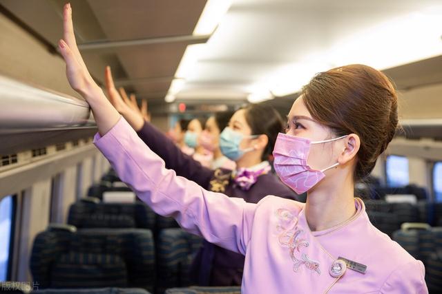空姐朋友圈都怎么發(fā)，空姐說說？