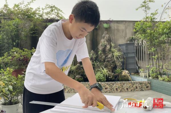 大學(xué)生創(chuàng)新創(chuàng)業(yè)大賽優(yōu)秀作品ppt（創(chuàng)新創(chuàng)業(yè)大賽優(yōu)秀作品ppt范例）