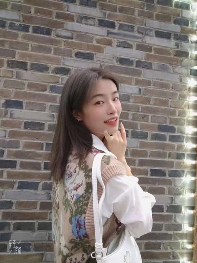 用兼職造句，求兼職的句子？
