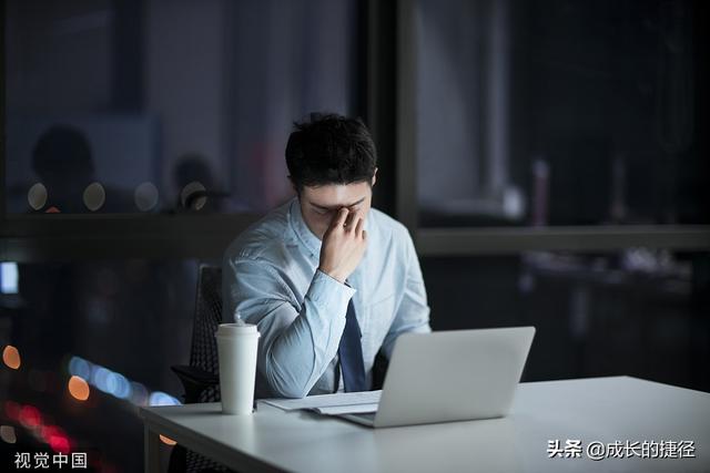通宵加班發(fā)朋友圈大全的圖片，通宵加班的朋友圈說說？