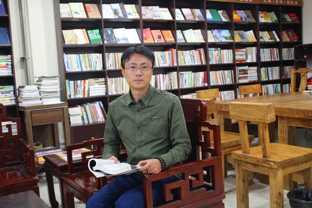 鄭氏始孔子鳥是始祖鳥嗎（鄭氏始孔子鳥是由什么到什么進(jìn)化的中間類型）