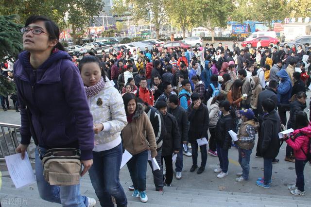 金融銷售工資一般是多少錢（金融銷售很賺錢嗎）