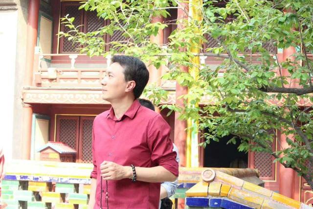 鄭氏始孔子鳥是始祖鳥嗎（鄭氏始孔子鳥是由什么到什么進(jìn)化的中間類型）