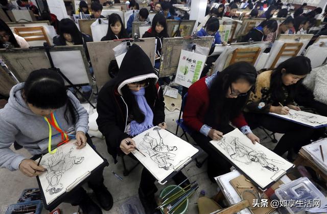 播音主持培訓(xùn)機(jī)構(gòu)哪家好（播音主持培訓(xùn)機(jī)構(gòu)費(fèi)用）