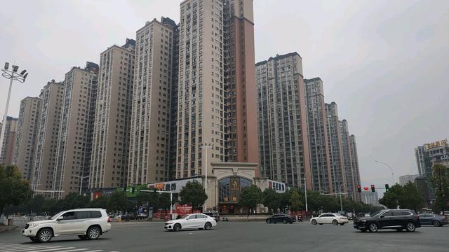 北京做房產(chǎn)銷售在哪個(gè)區(qū)做好，北京房產(chǎn)銷售工資高嗎？