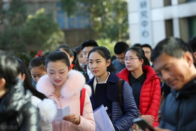 網(wǎng)絡(luò)與新媒體專業(yè)學(xué)什么就業(yè)方向有哪些學(xué)校（網(wǎng)絡(luò)與新媒體專業(yè)學(xué)什么,就業(yè)方向如何）