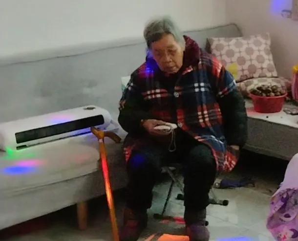 媽媽生日快樂祝福語發(fā)朋友圈簡短，媽媽生日快樂祝福語發(fā)朋友圈簡短句子？