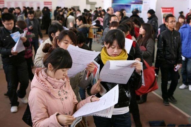 什么專業(yè)最賺錢 適合女生的工作（什么專業(yè)最賺錢 適合女生的職業(yè)）