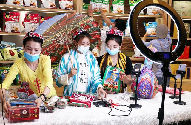 抖音上賣貨抖音平臺收取費用（抖音上賣貨平臺收費嗎）