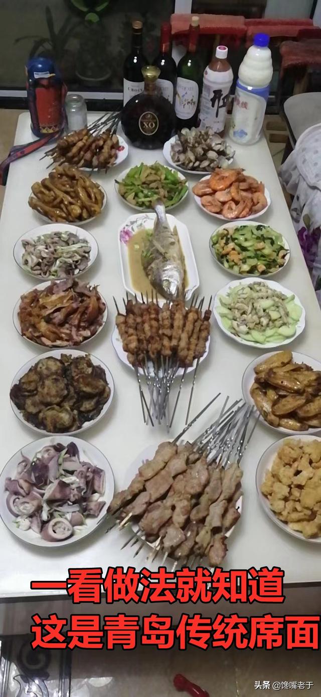 年會聚餐文案發(fā)朋友圈的文案，年會聚餐文案發(fā)朋友圈的文案怎么寫？