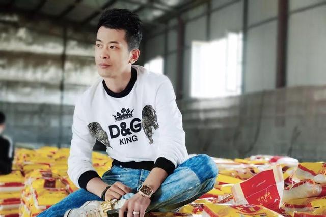 快手一億粉絲是誰的粉絲多（快手誰有一億粉絲）