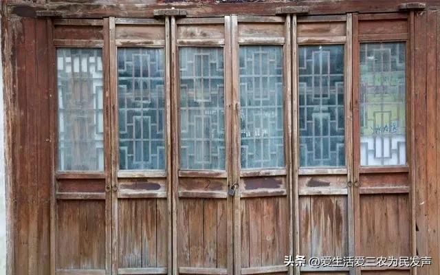 在農(nóng)村鄉(xiāng)鎮(zhèn)做什么能賺到錢呢（農(nóng)村鄉(xiāng)鎮(zhèn)干什么能賺錢）