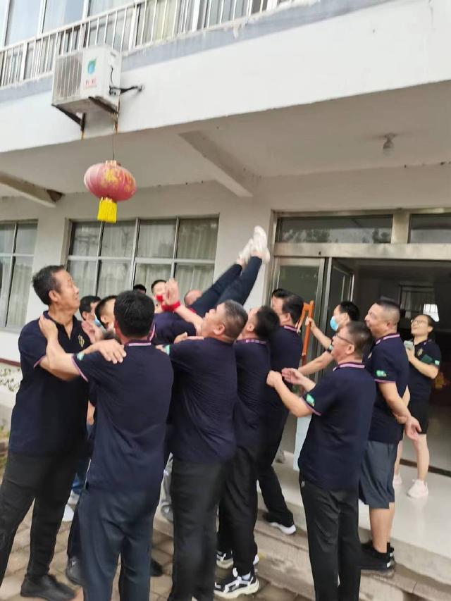 銷售隊名和口號大全霸氣圖片，銷售隊名口號大全霸氣十足16個字？