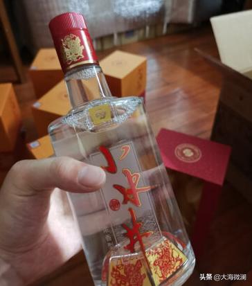 喝酒的朋友圈文案畢業(yè)，喝酒的朋友圈文案短句？