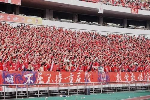 國足俱樂部怎么賺錢（中超足球俱樂部怎么賺錢）