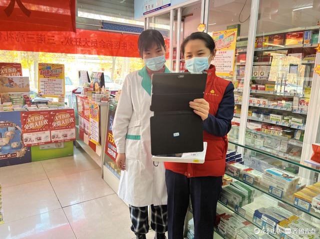 電子銀行客戶包括哪兩類業(yè)務(wù)，電子銀行客戶包括哪兩種？