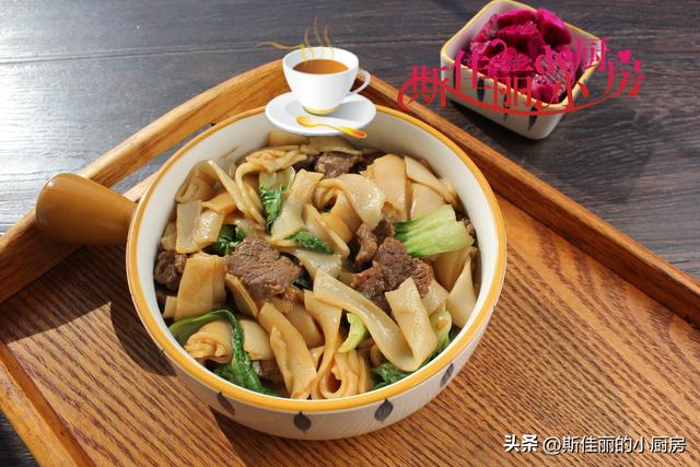 中午吃飯發(fā)朋友圈的句子和圖片，午餐發(fā)朋友圈的句子和圖片？