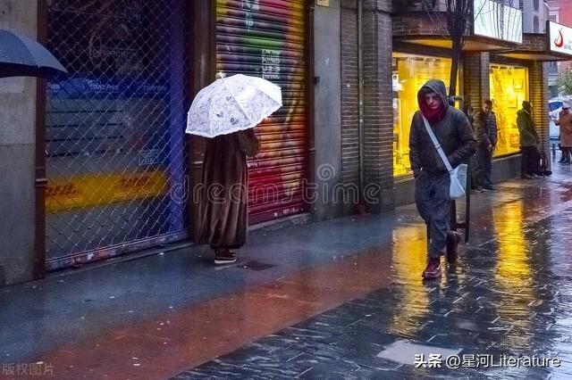 傾盆大雨的說說發(fā)朋友圈圖片，傾盆大雨的說說發(fā)朋友圈圖片大全？