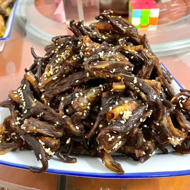 公司聚餐的文案短句干凈，開心聚餐幽默的句子？