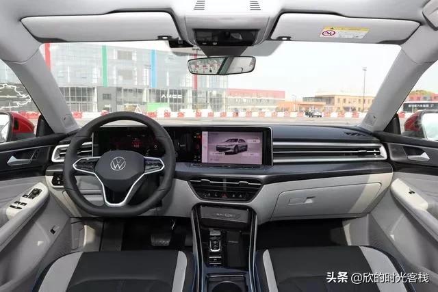 喜提新車朋友圈怎么發(fā)圖片，喜提新車朋友圈怎么發(fā)圖片呢？