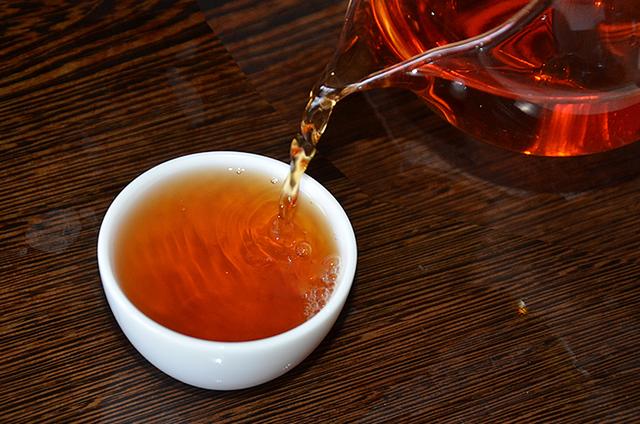 921老同興茶餅多少錢一塊（1912老同興茶餅價格）"