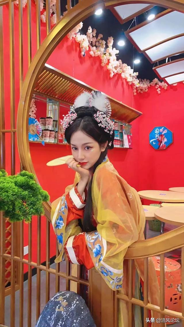 抖音十萬粉絲可以賺多少錢（抖音10萬粉絲一年能賺多少錢）