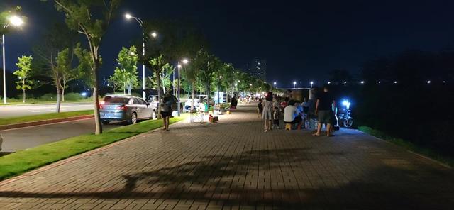 夜市擺攤賣什么賺錢(qián)成本又低（擺攤做什么賺錢(qián)成本又低）
