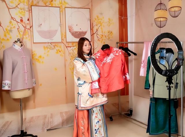 淘寶女模特拍照姿勢（淘寶女模特最火的是誰）