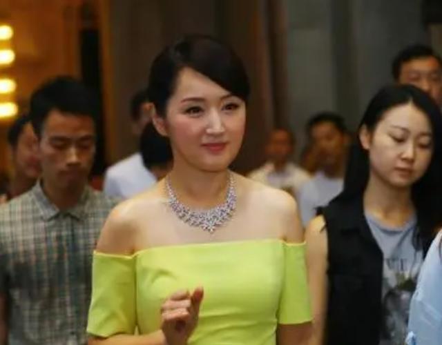 賴文峰出監(jiān)了為啥不娶楊鈺瑩，賴文峰個(gè)人資料和現(xiàn)狀？
